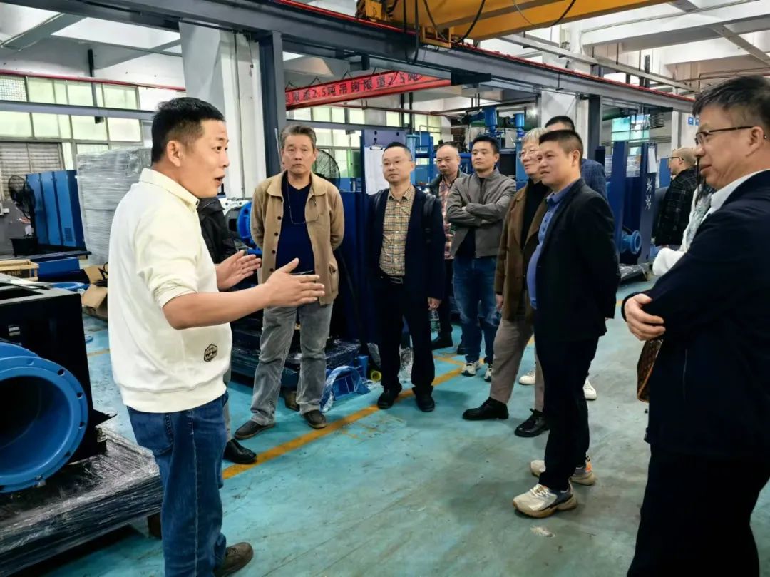 股東與職工利益